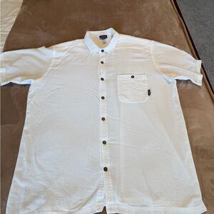 Patagonia White Short-Sleeve Button-Down Casual Shirt